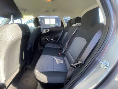 Used 2025 Kia Soul LX w/ LX Technology Package image 25