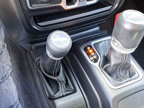 Used 2021 Jeep Gladiator Overland w/ Popular Equipment Package image 26