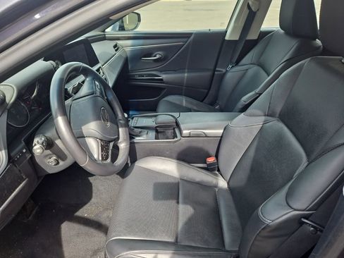 Used 2022 Lexus ES 350 w/ Premium Package FWD image 5