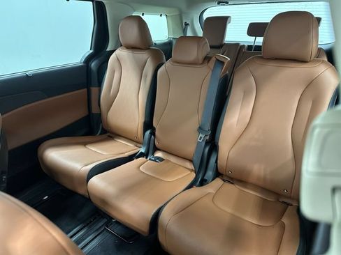 New 2026 Kia Carnival EX FWD image 25