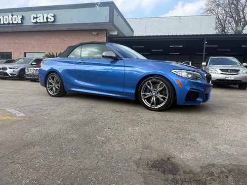 Used 2016 BMW M235i xDrive Convertible image 3