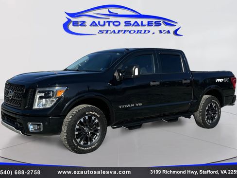 Used 2019 Nissan Titan PRO-4X w/ Pro-4x Convenience Package image 9