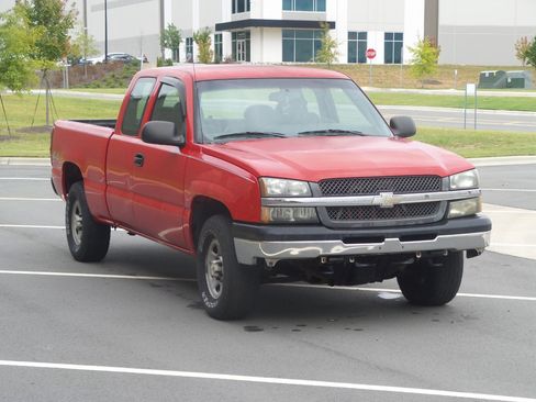Used 2004 Chevrolet Silverado 1500 W/T image 6