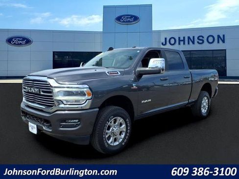 Used 2024 RAM 2500 Laramie AWD/4WD image 2