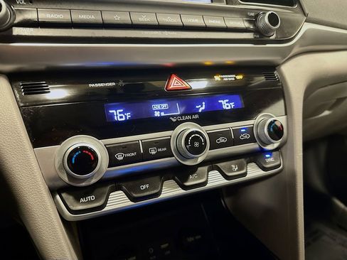 Used 2020 Hyundai Elantra Value Edition image 18