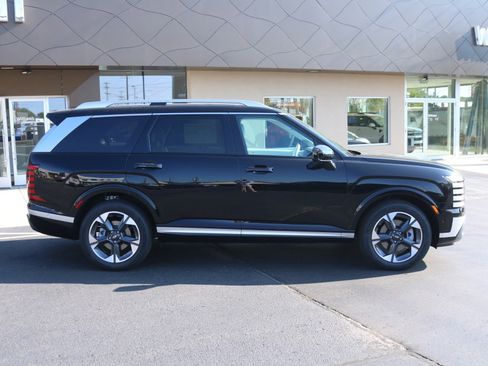 New 2026 Hyundai Palisade Limited image 2