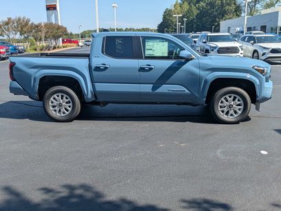 New 2026 Toyota Tacoma SR5 w/ SR5 Upgrade Package