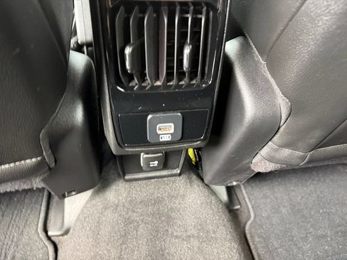 Used 2025 Jeep Compass Limited AWD/4WD image 37