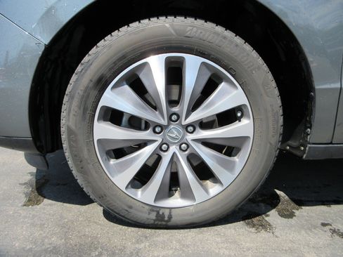Used 2016 Acura MDX SH-AWD w/ Technology Package image 19