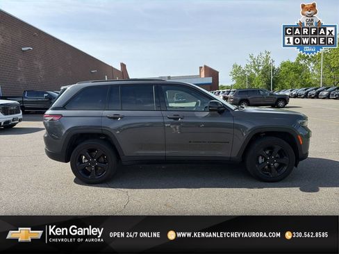 Used 2023 Jeep Grand Cherokee Altitude AWD/4WD image 1