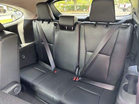 New 2025 Toyota Highlander XLE image 26