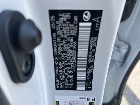 Used 2025 Lexus UX 300h AWD w/ Cold Area Package image 28