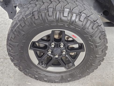 Used 2018 Jeep Wrangler Unlimited Sport S image 11