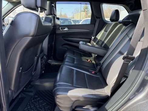 Used 2015 Jeep Grand Cherokee Limited w/ Luxury Group II image 16