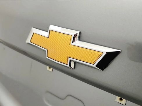 Used 2024 Chevrolet Equinox LS w/ LS Convenience Package FWD image 16