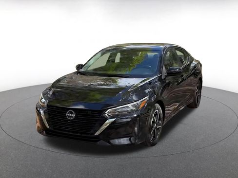 Used 2025 Nissan Sentra SV image 7