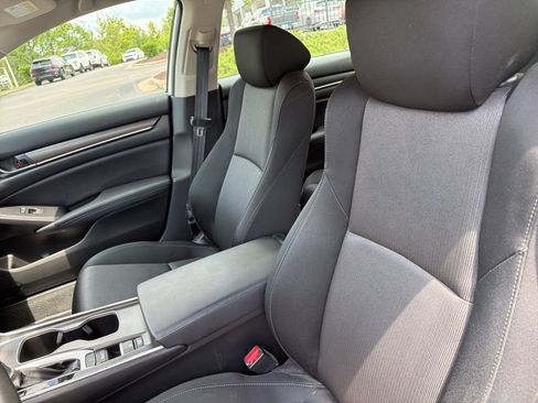 Used 2021 Honda Accord LX image 9