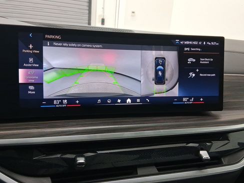 Used 2024 BMW X5 xDrive40i w/ M Sport Package image 25