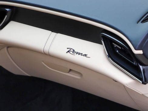 Certified 2023 Ferrari Roma image 31