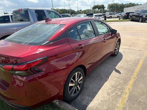 Used 2025 Nissan Versa SV w/ Trunk Package FWD image 5