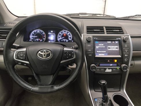 Used 2015 Toyota Camry XLE image 22