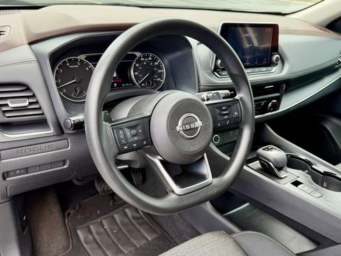 Used 2022 Nissan Rogue S AWD/4WD image 12