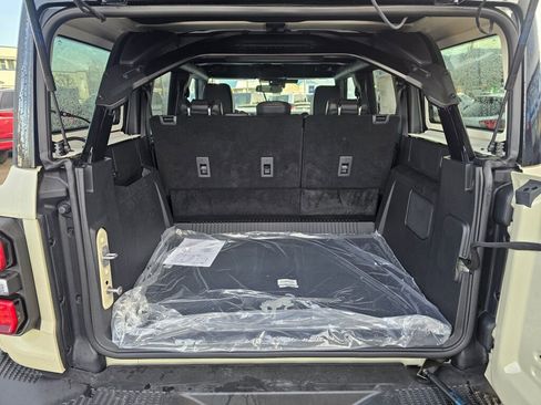 New 2025 Ford Bronco Raptor image 5