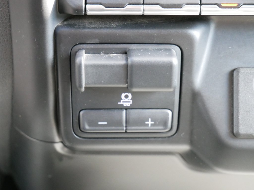 Used 2020 Chevrolet Silverado 1500 LT w/ Texas Edition AWD/4WD image 23