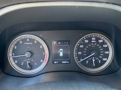 Used 2018 Hyundai Tucson Value w/ Cargo Package AWD/4WD image 16