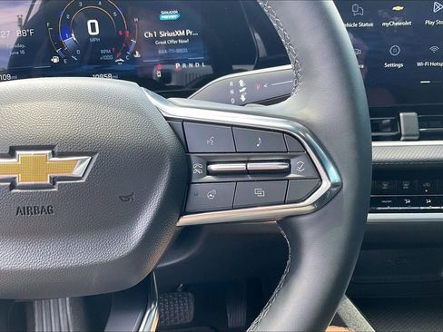 Used 2026 Chevrolet Equinox LT FWD image 19
