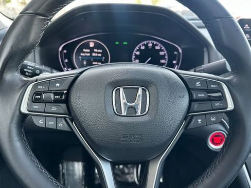 Used 2020 Honda Accord Touring image 26