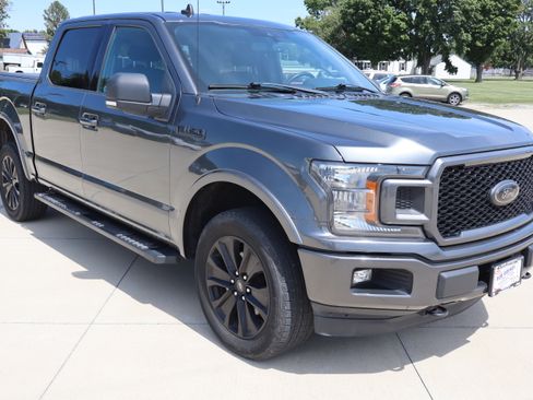 Used 2020 Ford F150 XLT w/ Equipment Group 302A Luxury AWD/4WD image 3
