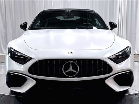 Used 2022 Mercedes-Benz SL 63 AMG 4MATIC image 12