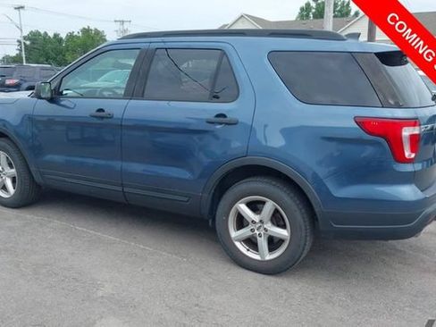 Used 2018 Ford Explorer 4WD w/ Class II Trailer Tow Package image 3