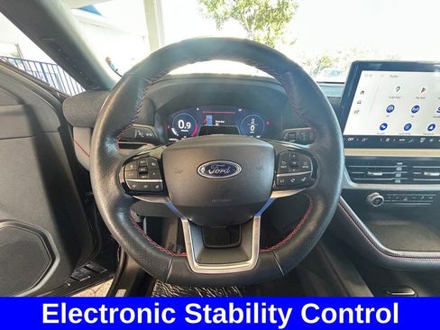 Certified 2025 Ford Explorer ST-Line image 15