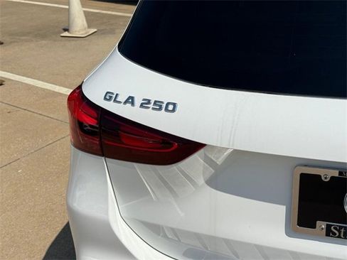 New 2025 Mercedes-Benz GLA 250 4MATIC image 4