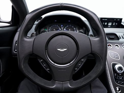 Used 2016 Aston Martin DB9 GT RWD image 70
