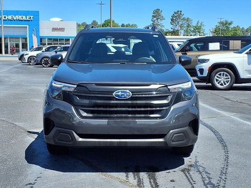 Used 2025 Subaru Forester w/ Convenience Package #1 AWD/4WD image 2