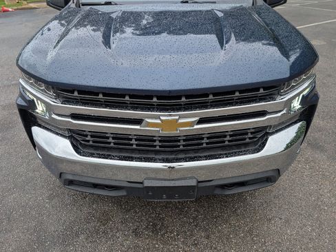 Used 2021 Chevrolet Silverado 1500 LT AWD/4WD image 12