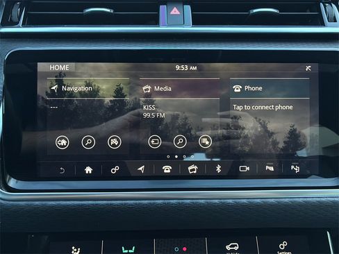 Used 2019 Land Rover Range Rover Velar R-Dynamic SE image 20