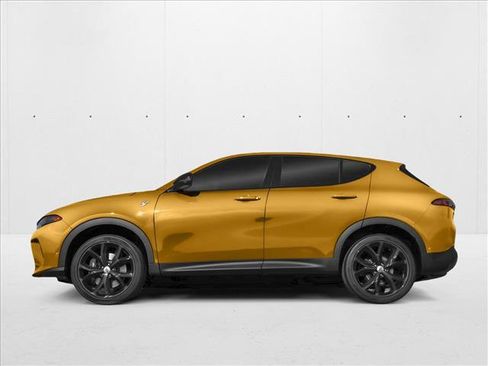 New 2024 Dodge Hornet GT image 2