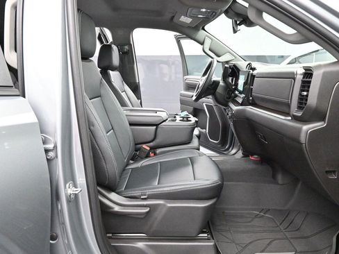 Used 2025 Chevrolet Silverado 1500 LT AWD/4WD image 31