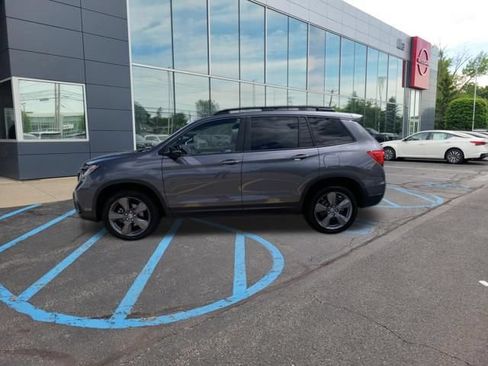 Used 2020 Honda Passport Touring image 2
