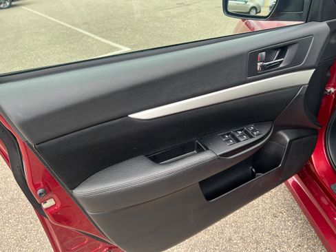 Used 2013 Subaru Legacy 2.5i Premium w/ All-Weather Pkg image 17