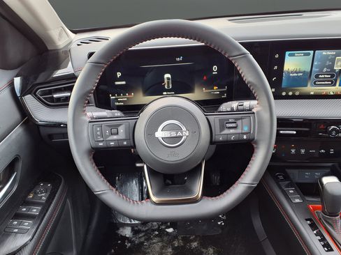 New 2026 Nissan Kicks SR w/ Cold Weather Package AWD/4WD image 42