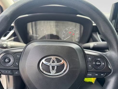 Used 2024 Toyota Corolla LE FWD image 13