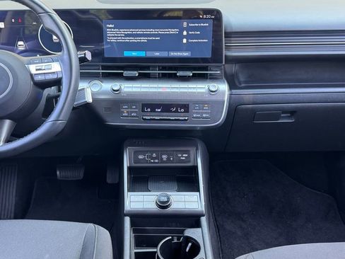 Certified 2025 Hyundai Kona SEL FWD image 3