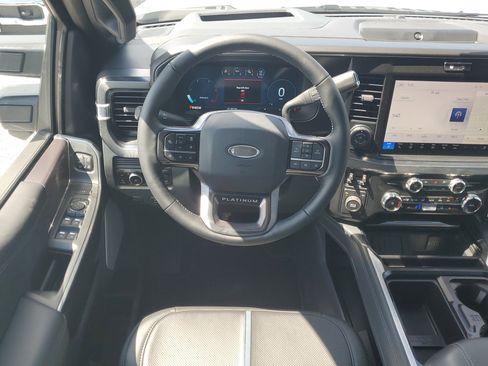 New 2026 Ford F450 Platinum w/ FX4 Off-Road Package image 14