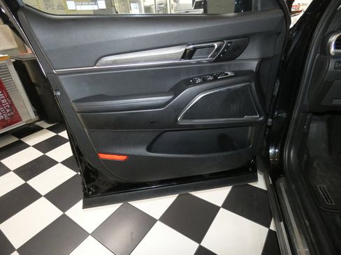 Used 2021 Kia Telluride SX image 25