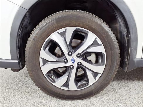 Used 2020 Subaru Outback Touring w/ Popular Package #2 image 19